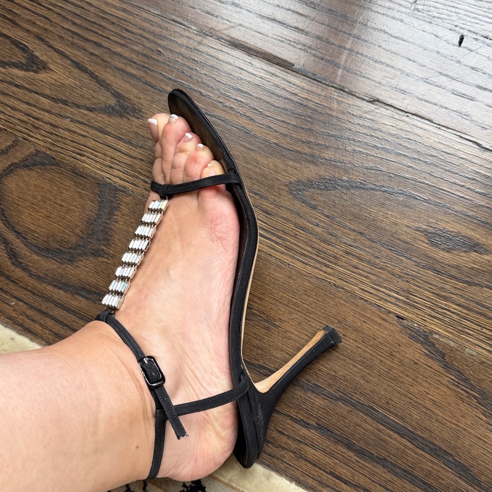 MANOLO BLAHNIK Vintage Black Crystal-Column T-Strap Sandal Size 38.5 8.5 - Picture 9 of 10